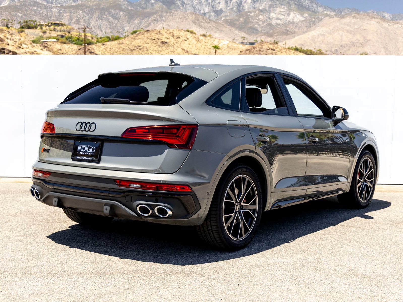 Used 2023 Audi SQ5 Prestige w/ Prestige Package AWD/4WD image 7