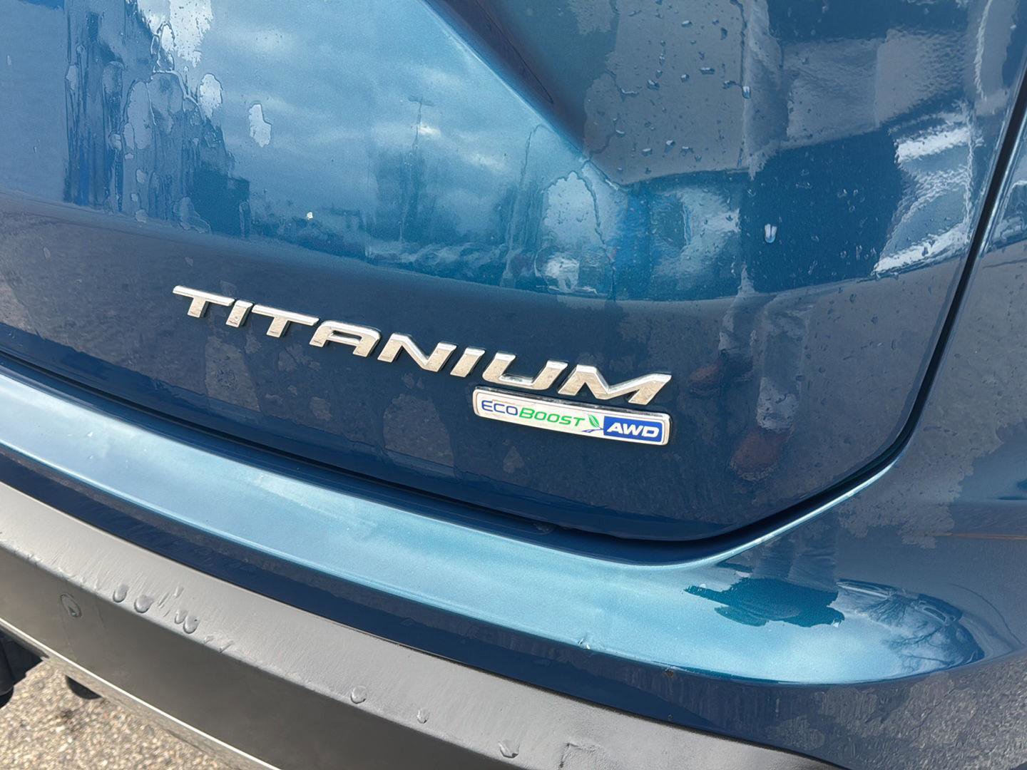 Used 2020 Ford Edge Titanium w/ Class II Trailer Tow Package image 5