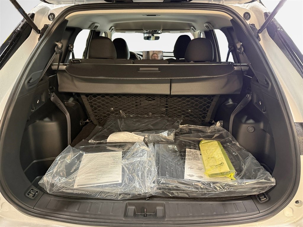 New 2025 Mitsubishi Outlander ES image 24