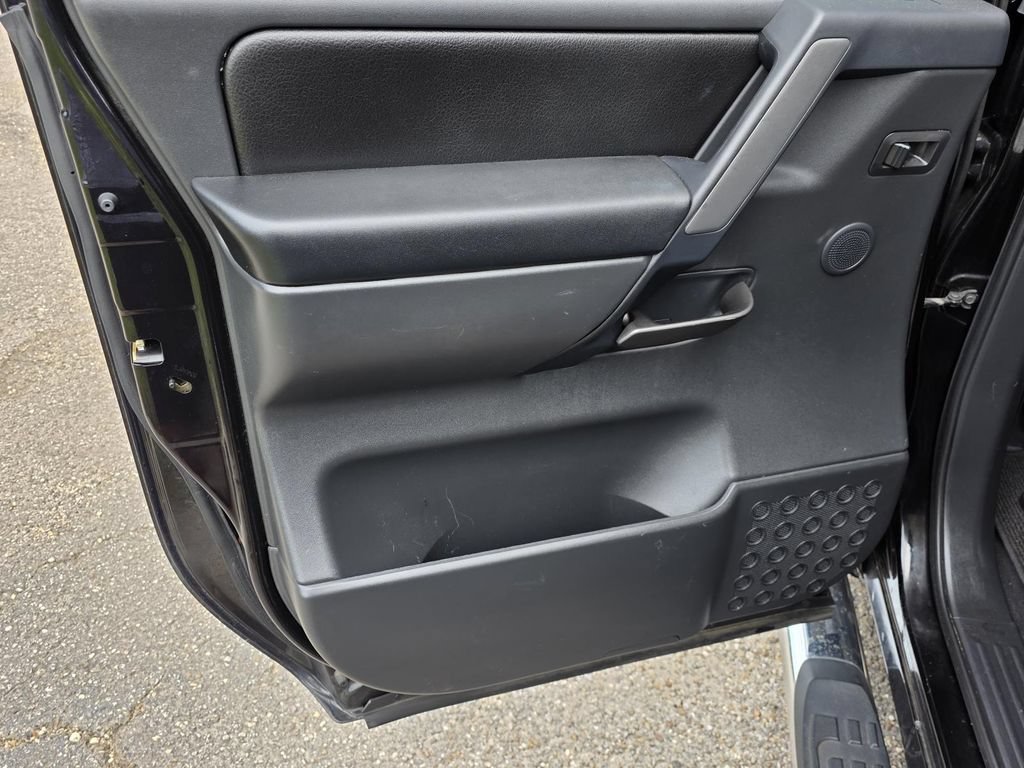 Used 2014 Nissan Titan SL w/ SL Max Utility Package RWD image 31
