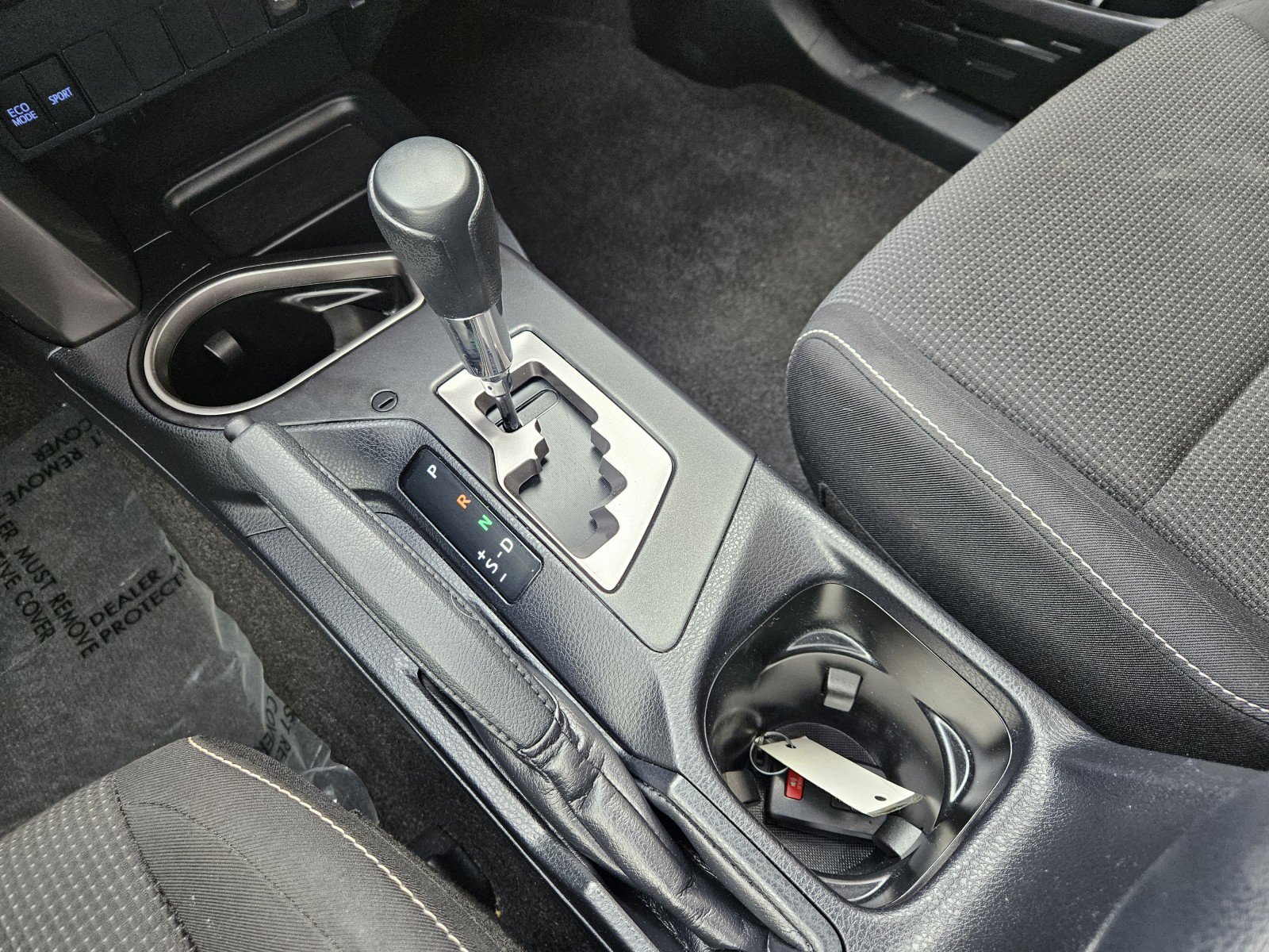 Used 2017 Toyota RAV4 XLE w/ Plus Extra Value Package image 31