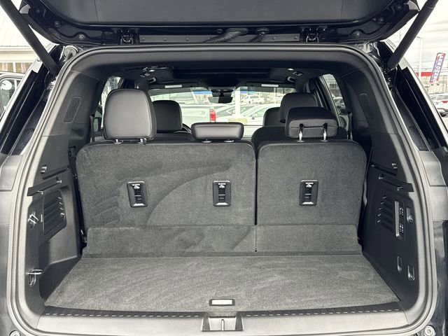 Used 2025 GMC Acadia Denali w/ Super Cruise Package image 11