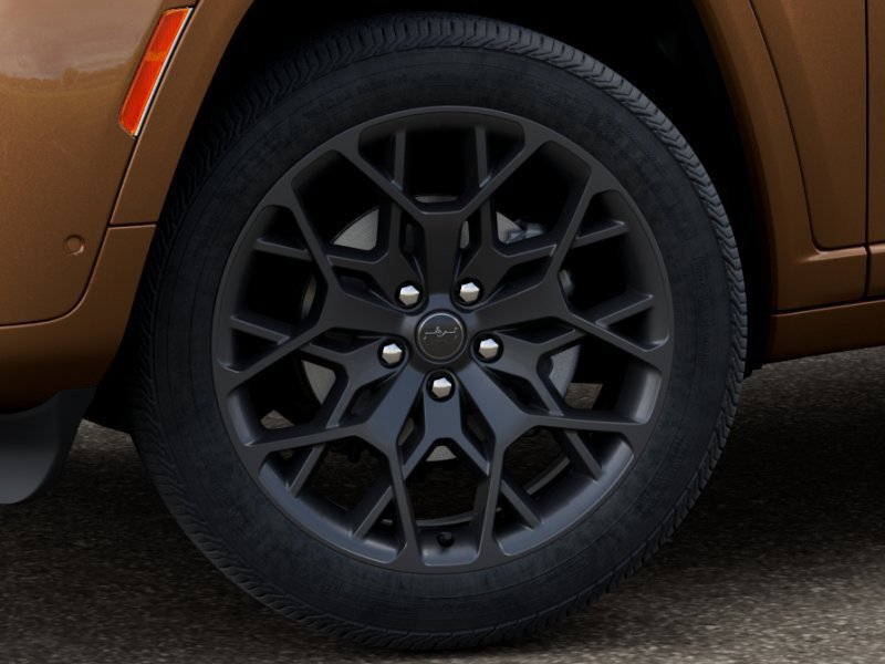 New 2027 Jeep Grand Cherokee Summit AWD/4WD image 13