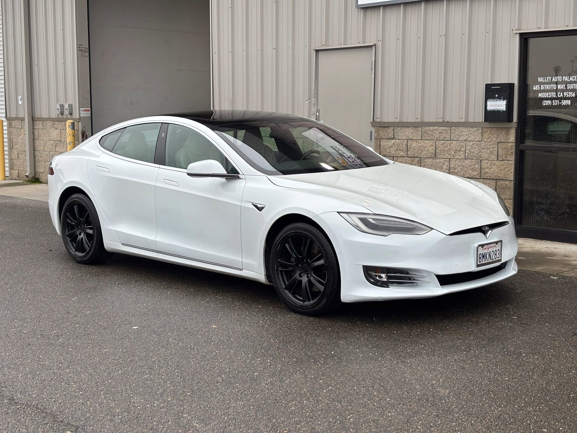 Used 2019 Tesla Model S Long Range image 1