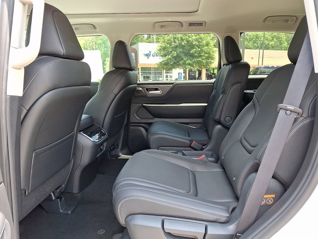 New 2027 INFINITI QX80 Pure AWD/4WD image 6