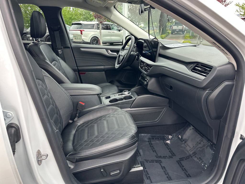 Used 2023 Ford Escape SE w/ PHEV Premium Package FWD image 17