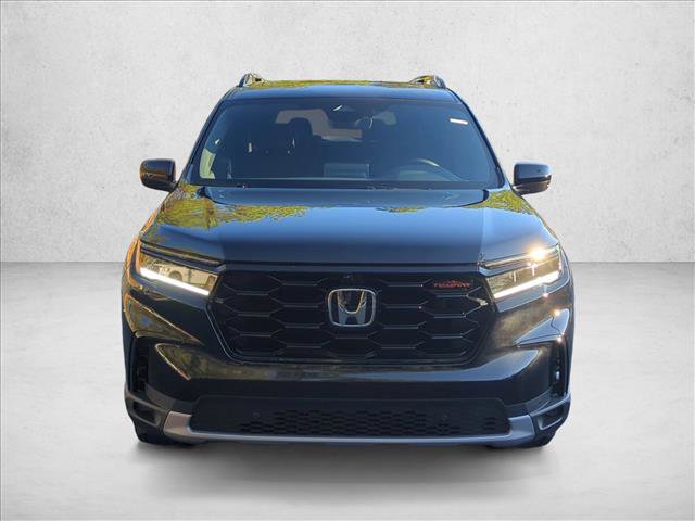 New 2025 Honda Pilot TrailSport image 2