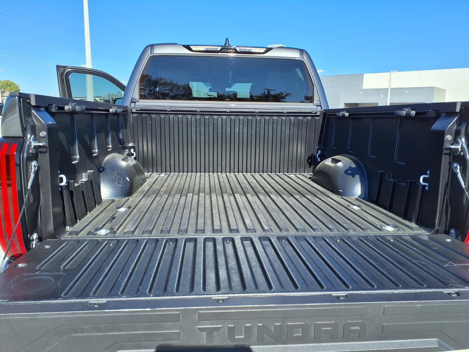 Used 2026 Toyota Tundra SR5 w/ SR5 Convenience Package AWD/4WD image 27