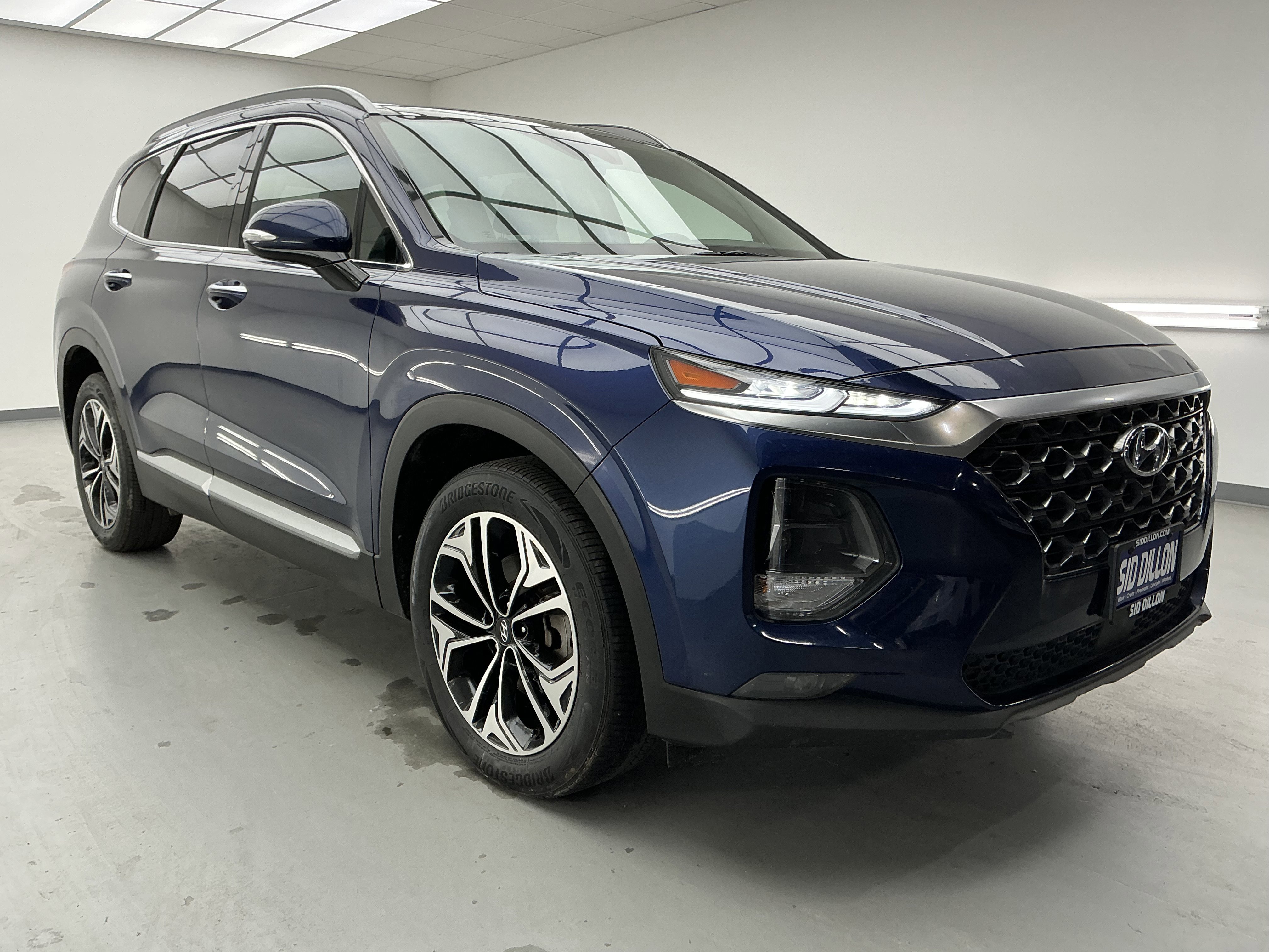 Used 2019 Hyundai Santa Fe Limited image 3