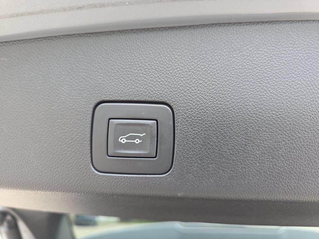 Certified 2024 Buick Encore GX Preferred w/ Comfort Package AWD/4WD image 14