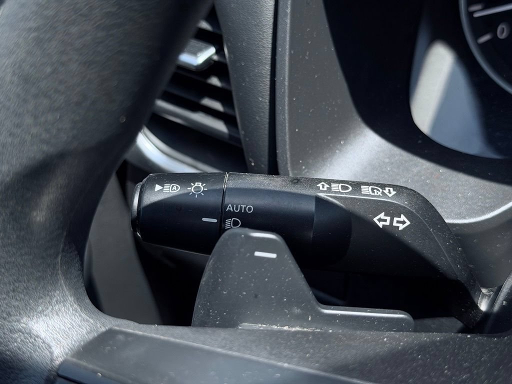 Used 2023 Nissan Rogue S AWD/4WD image 26