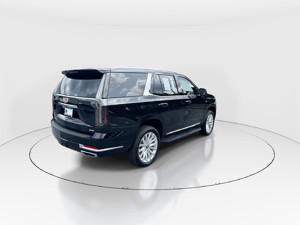 Used 2025 Cadillac Escalade Luxury w/ LPO, Floor Liner Package AWD/4WD image 8