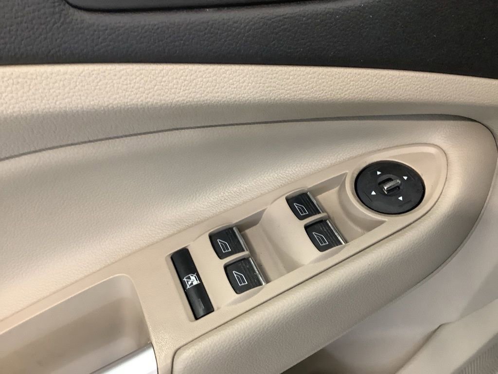 Used 2014 Ford Escape Titanium image 13