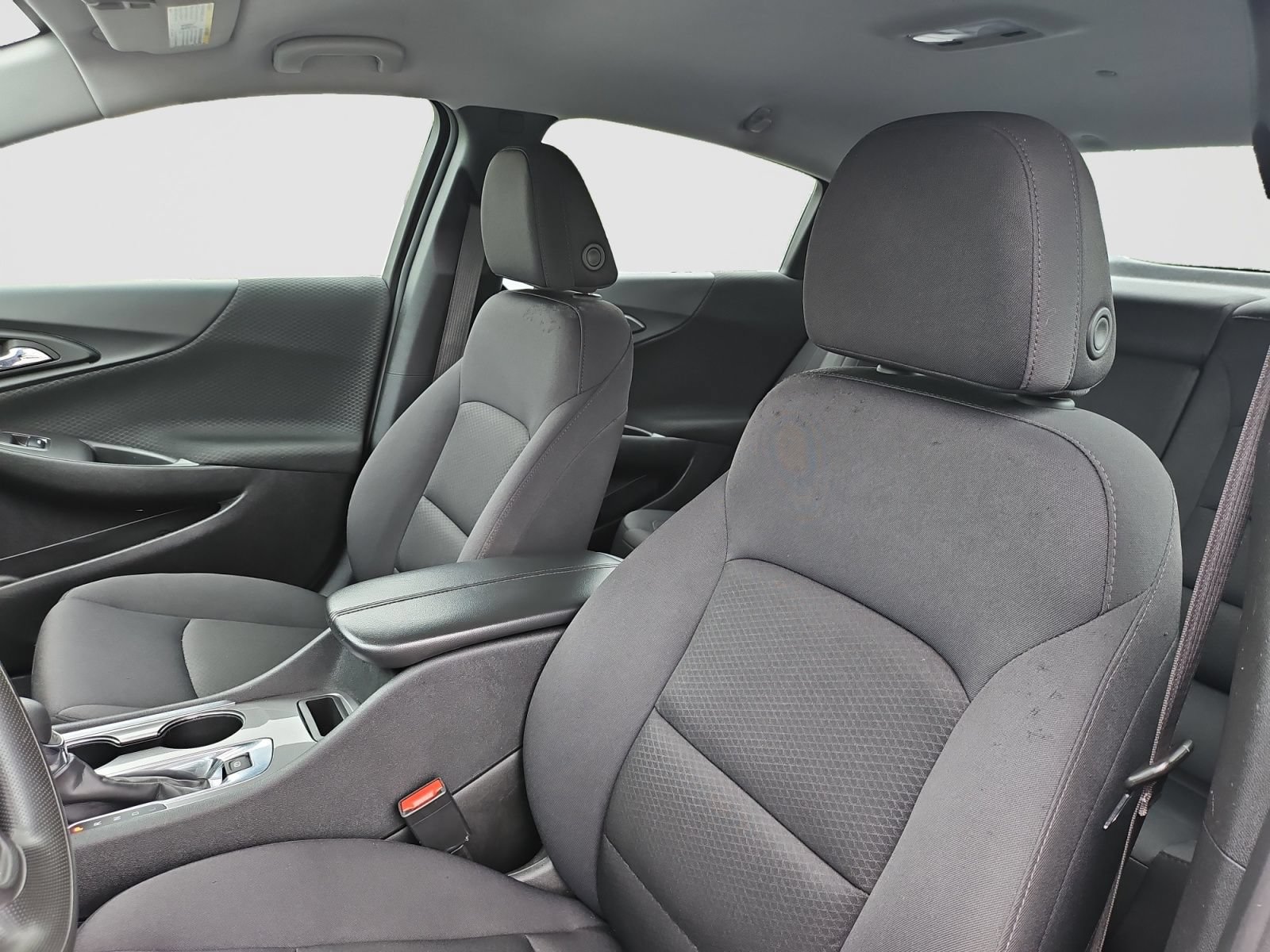 Used 2025 Chevrolet Malibu LT FWD image 17