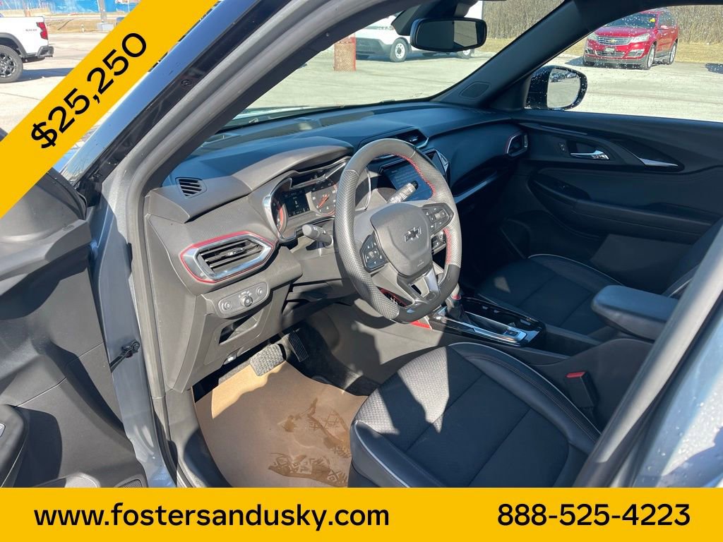 Used 2023 Chevrolet TrailBlazer RS w/ Convenience Package image 17