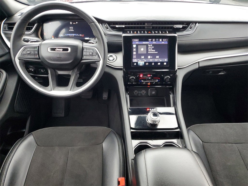 Used 2023 Jeep Grand Cherokee L Laredo image 22