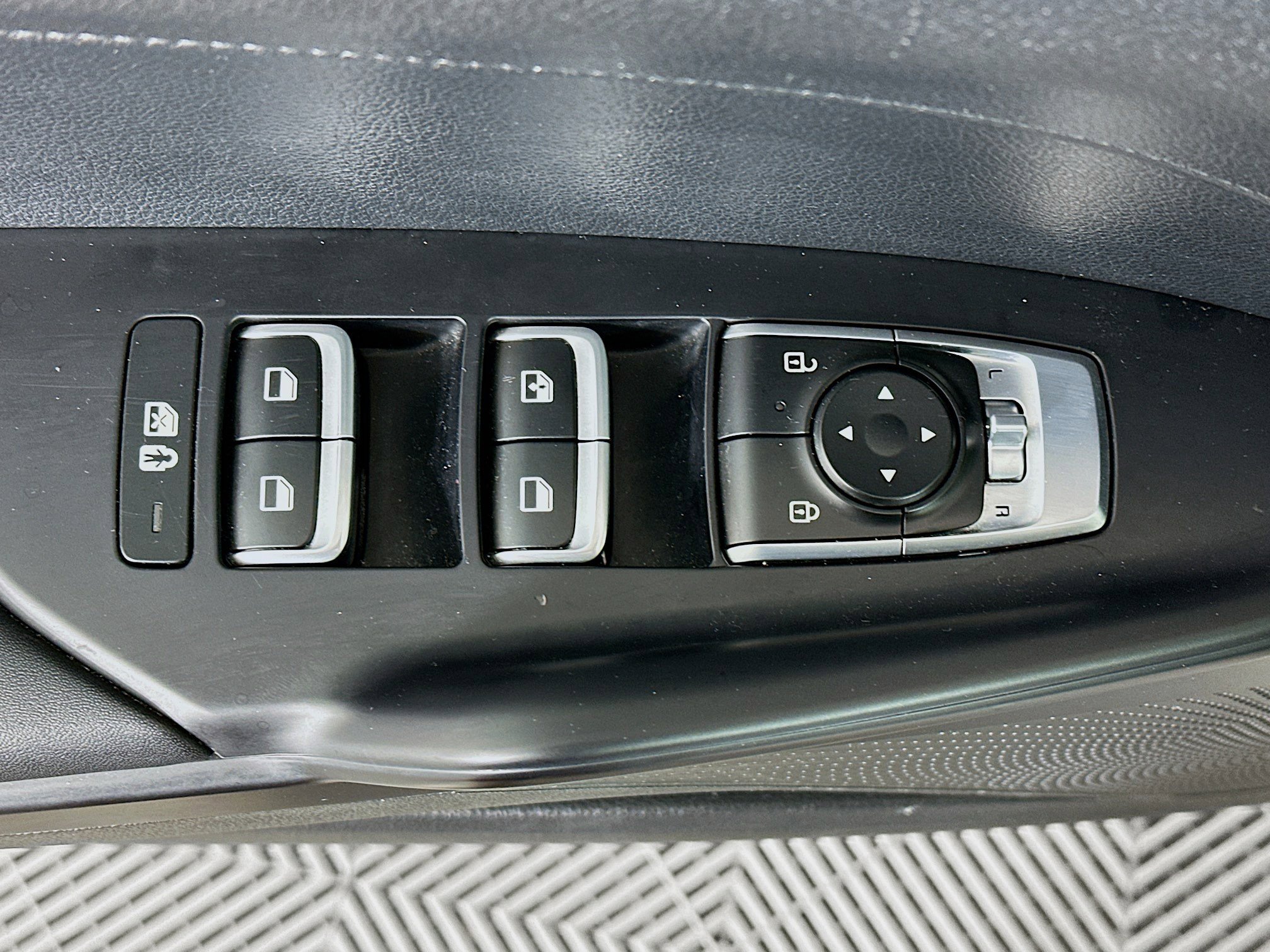 Used 2025 Kia K5 LXS image 15