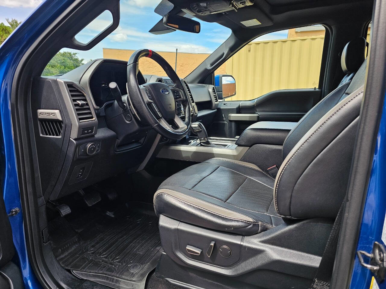 Used 2018 Ford F150 Raptor w/ Equipment Group 802A Luxury image 14