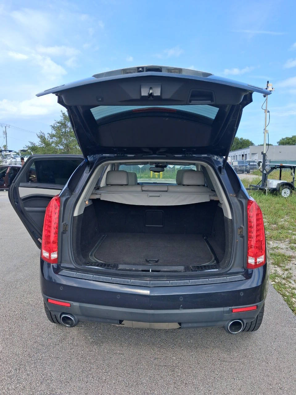 Used 2015 Cadillac SRX Performance w/ Driver Awareness Package FWD image 21