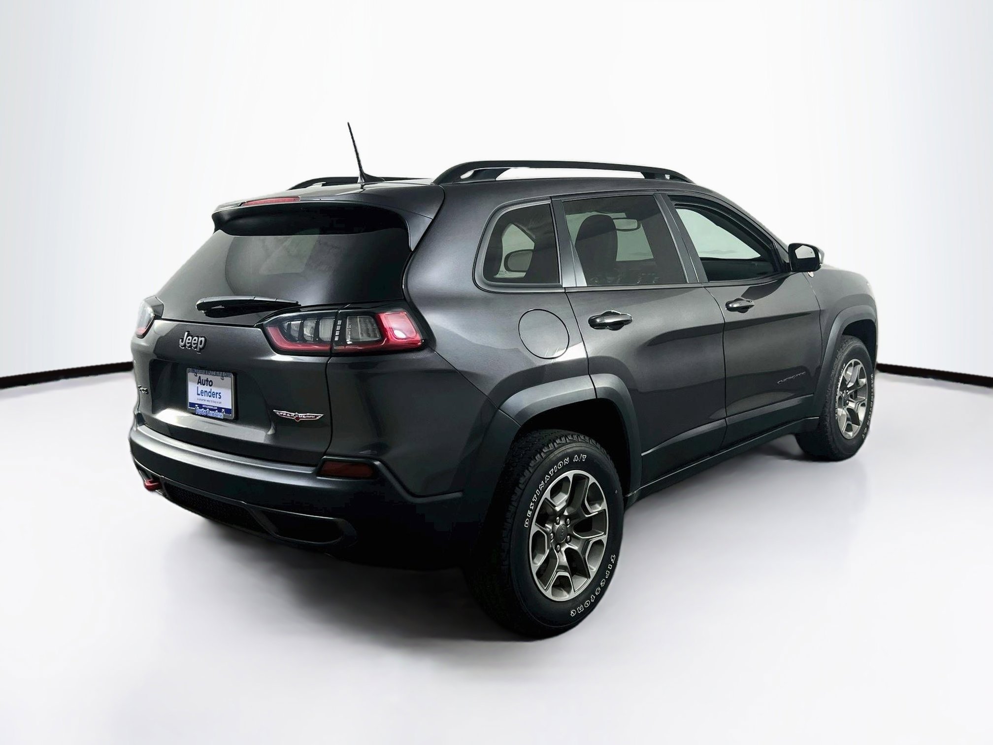 Used 2022 Jeep Cherokee Trailhawk image 5