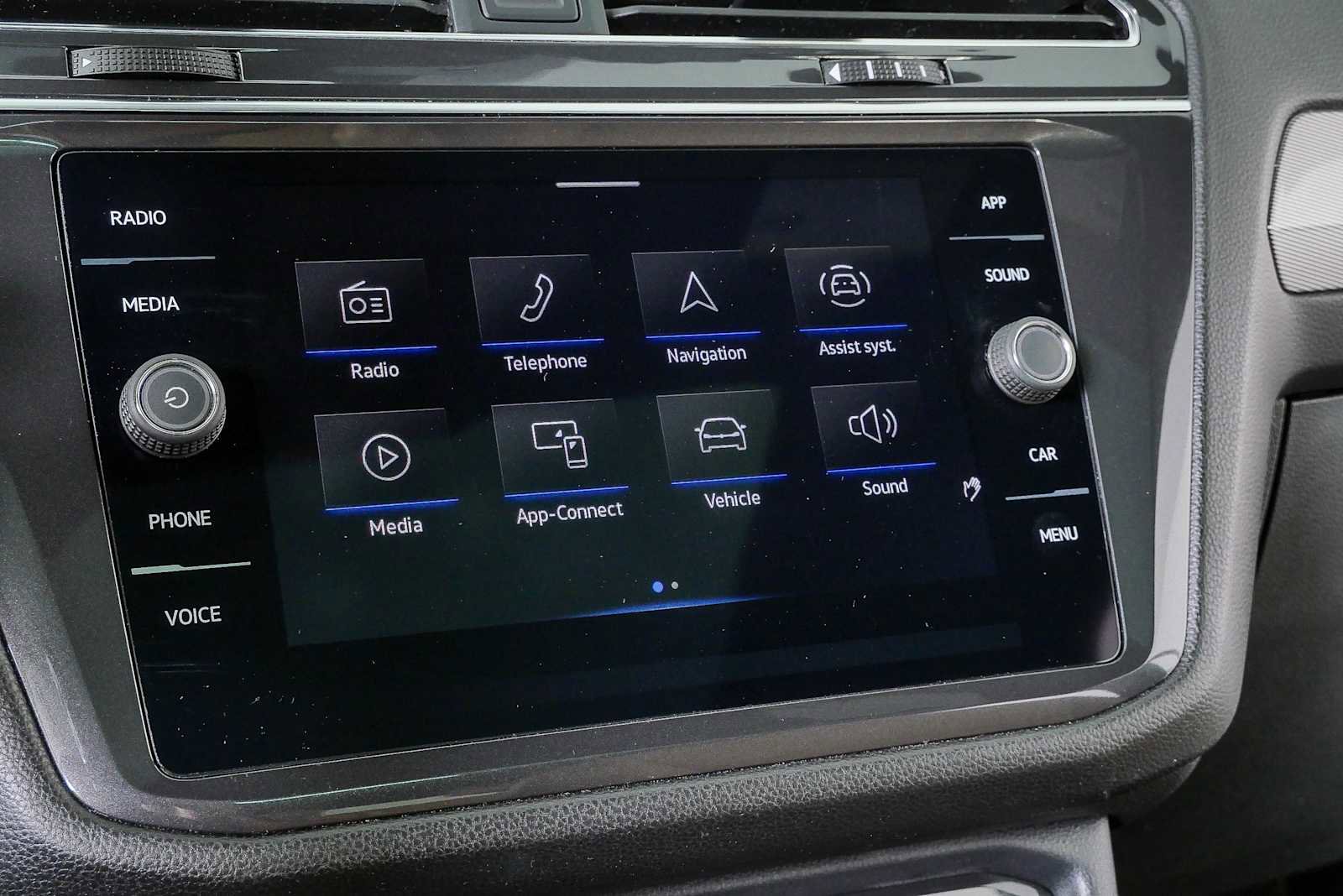 Certified 2023 Volkswagen Tiguan SE R-Line FWD image 16