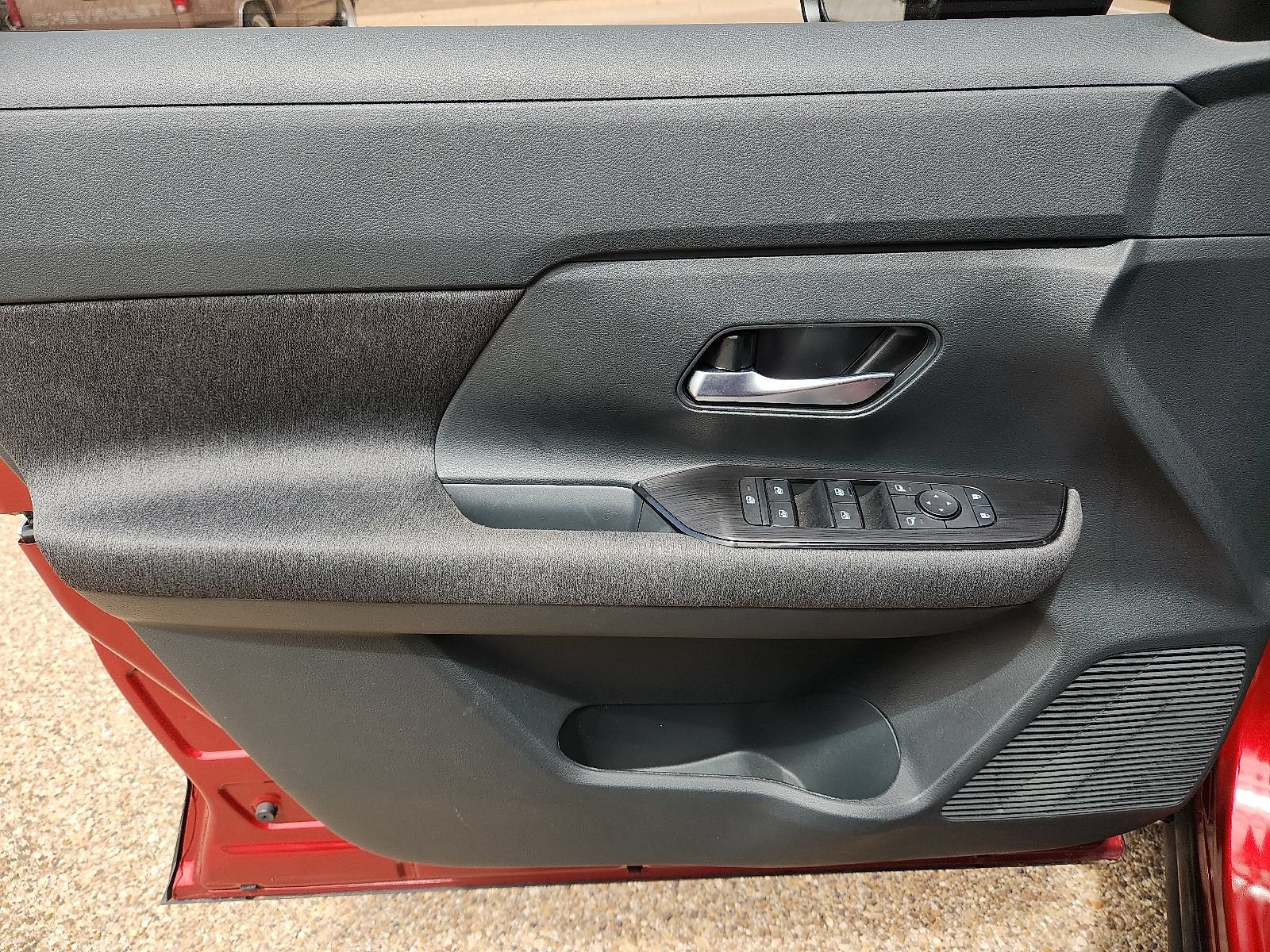 Used 2026 Nissan Kicks SV FWD image 12