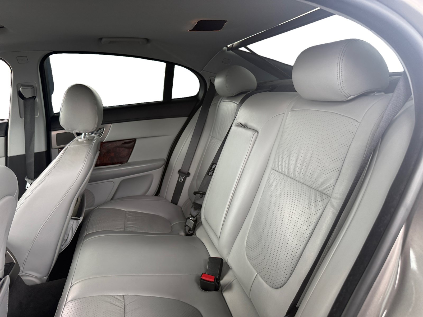 Used 2009 Jaguar XF Premium RWD image 11
