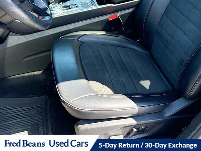 Used 2024 Ford Edge ST-Line AWD/4WD image 27
