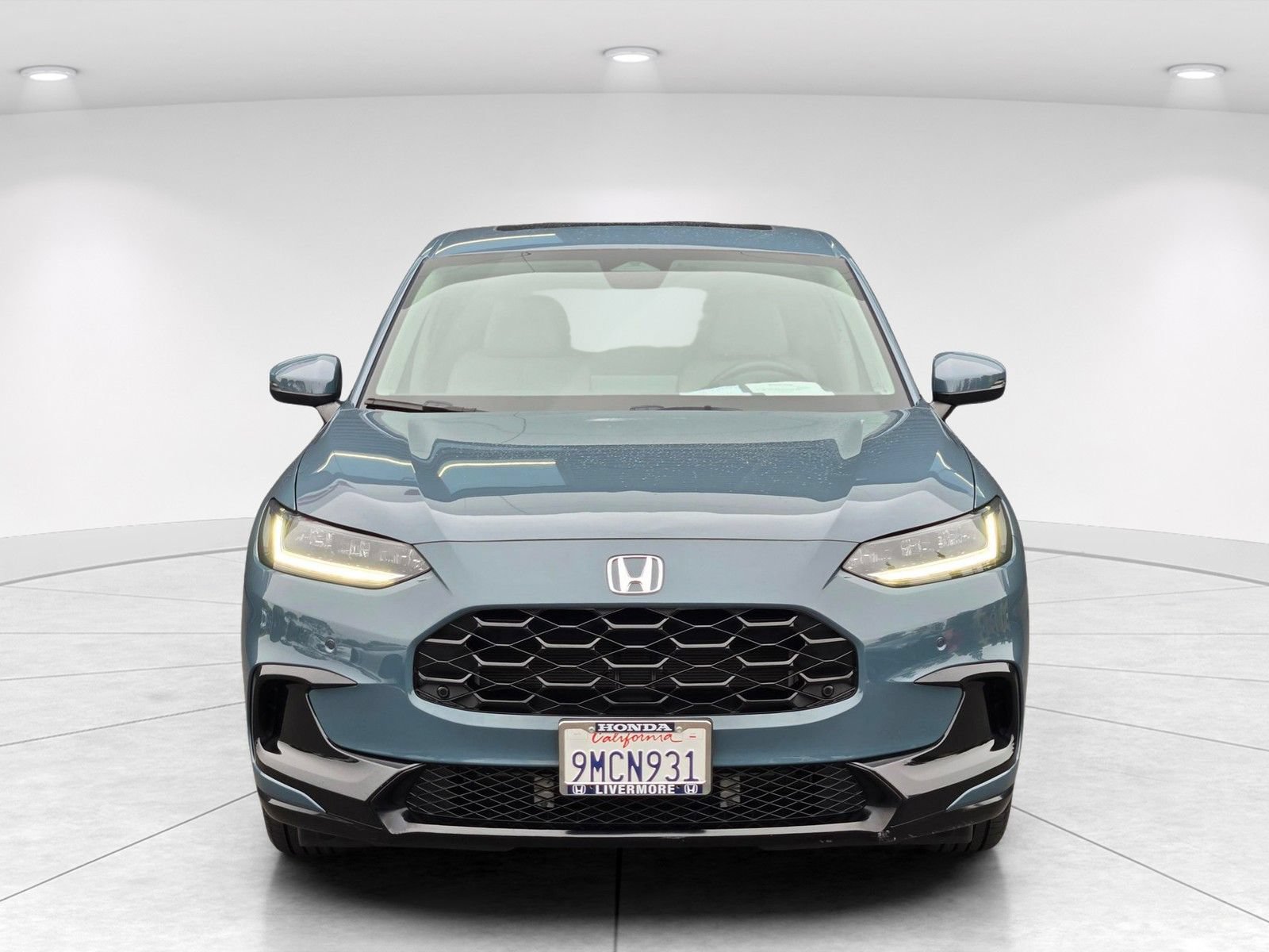 Used 2024 Honda HR-V EX-L image 2