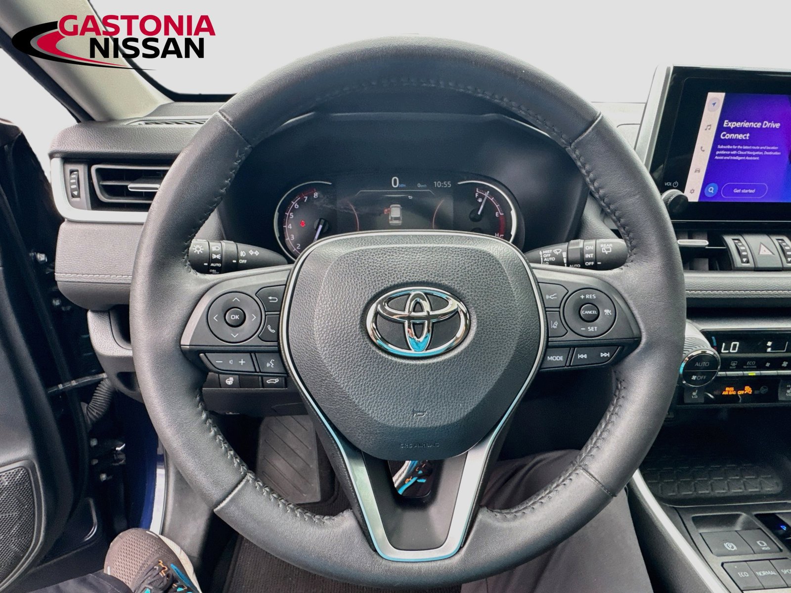 Used 2023 Toyota RAV4 XLE Premium FWD image 14