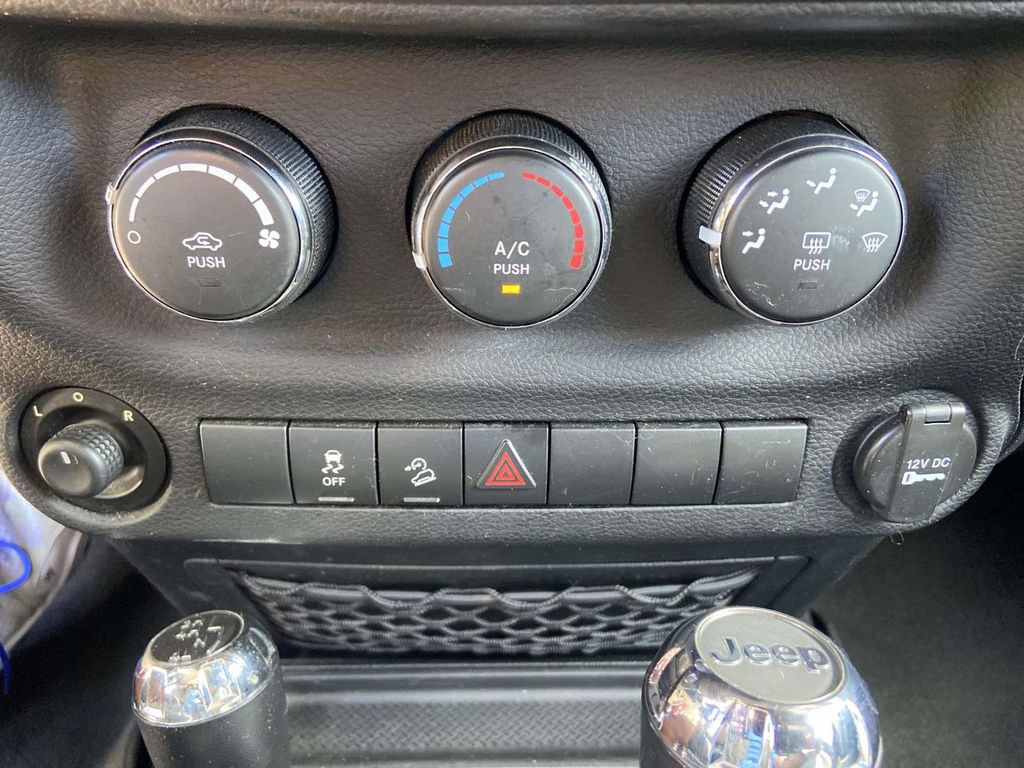 Used 2012 Jeep Wrangler Sport AWD/4WD image 19