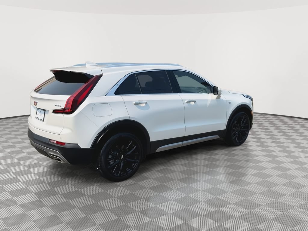 Used 2023 Cadillac XT4 Premium Luxury w/ Cold Weather Package AWD/4WD image 8