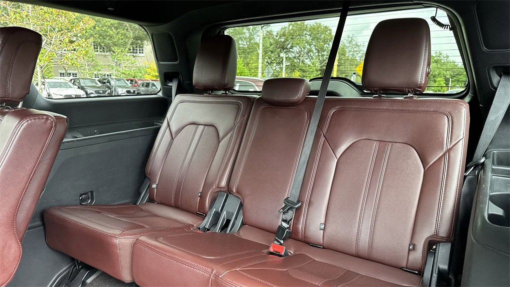 Used 2023 Ford Expedition Limited image 39