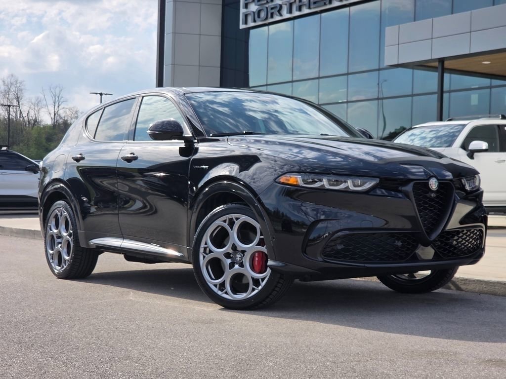 Used 2024 Alfa Romeo Tonale Veloce image 2