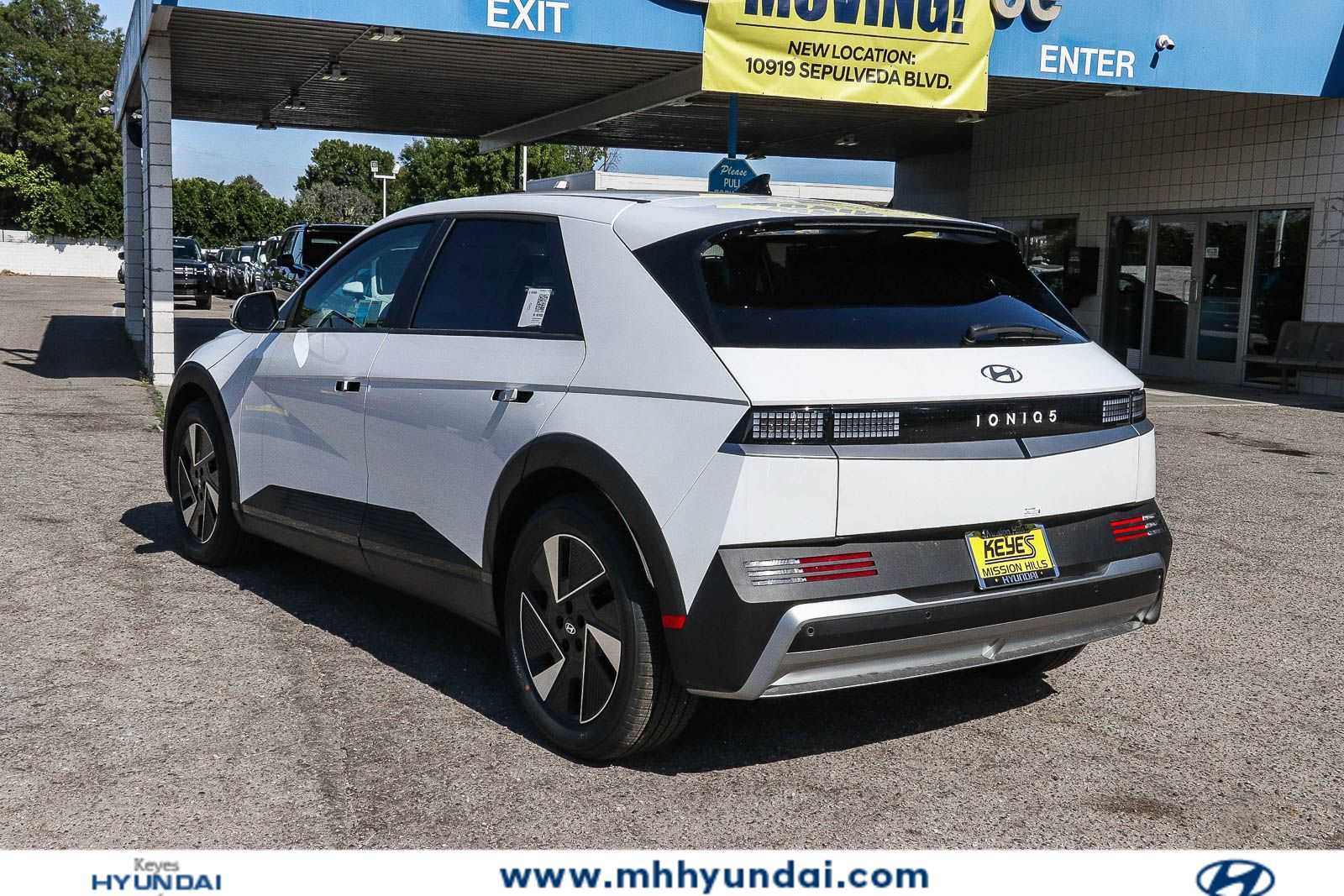 New 2026 Hyundai Ioniq 5 SE RWD image 2