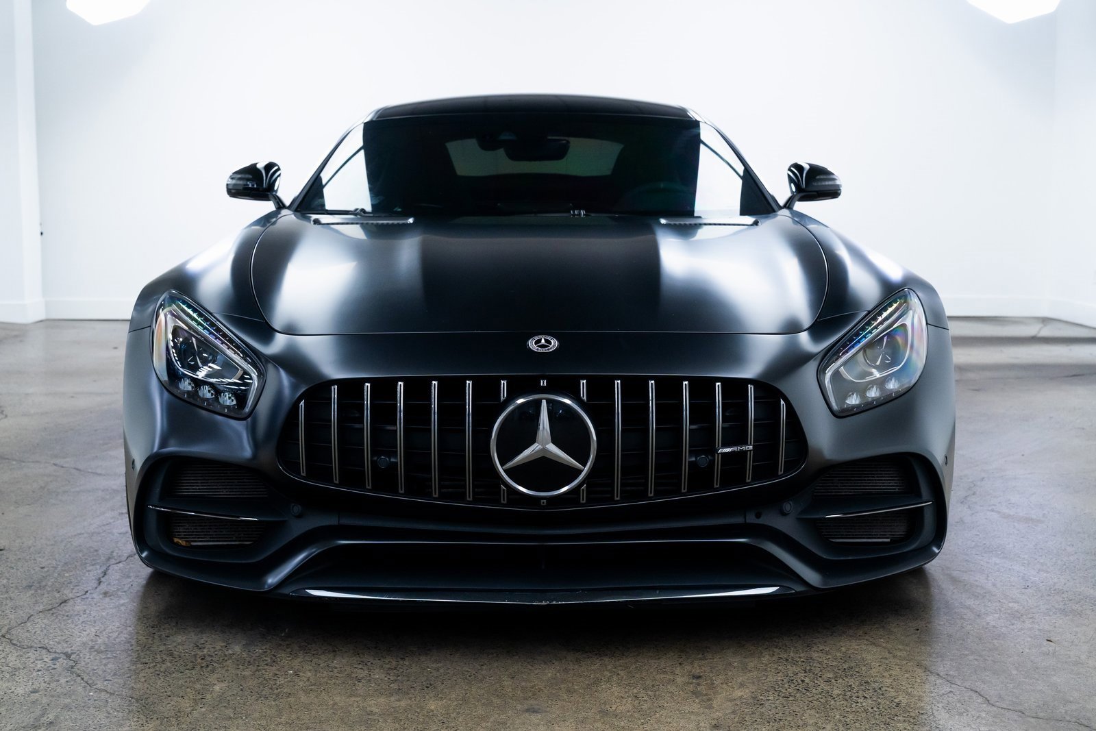 Used 2018 Mercedes-Benz AMG GT C image 2