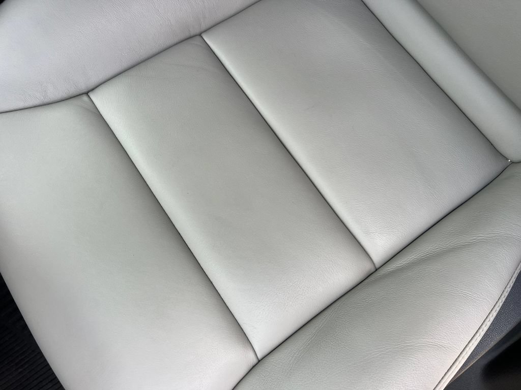 Certified 2023 Cadillac XT4 Premium Luxury w/ Cold Weather Package AWD/4WD image 11