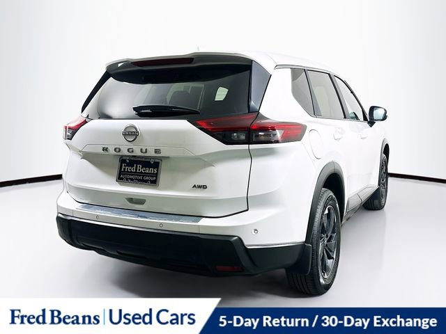 Used 2025 Nissan Rogue SV image 8