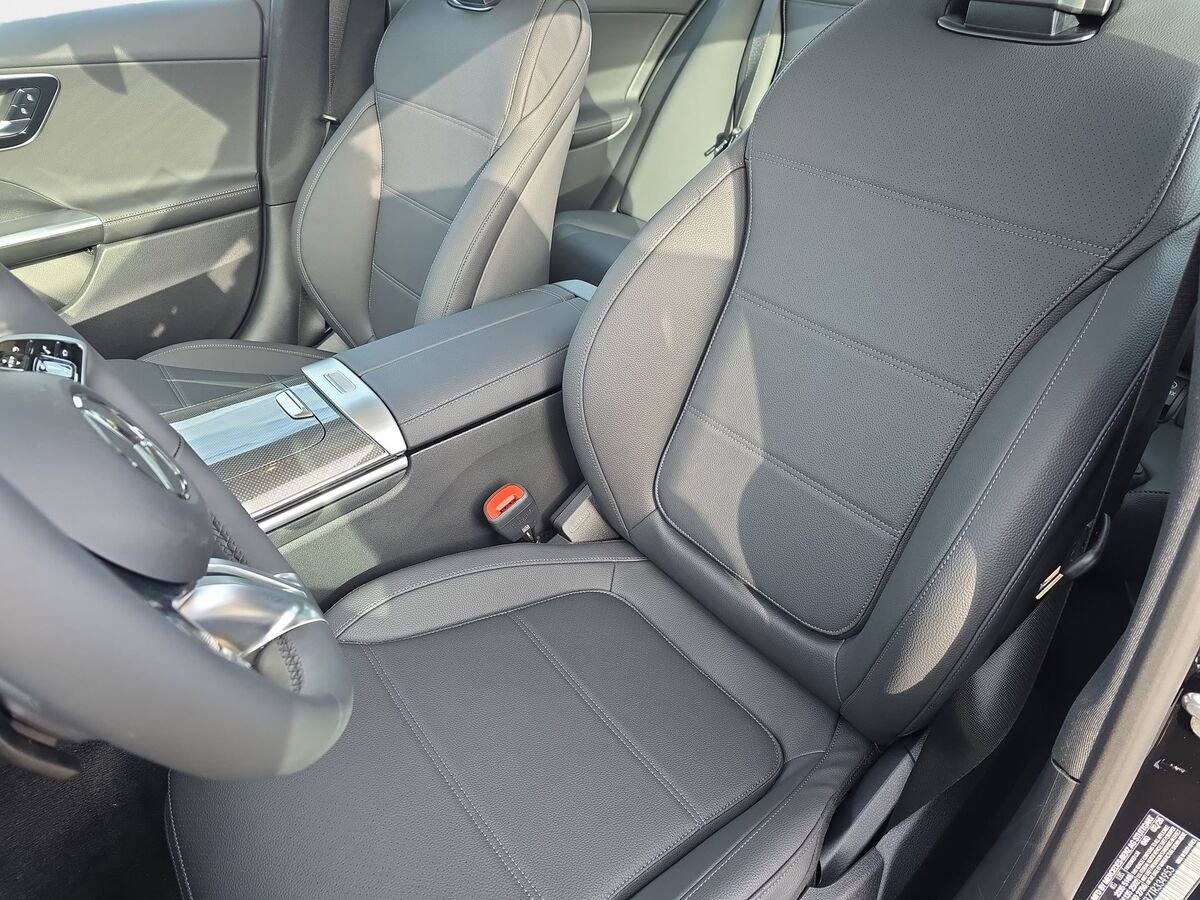 New 2026 Mercedes-Benz C 300 4MATIC Sedan image 15