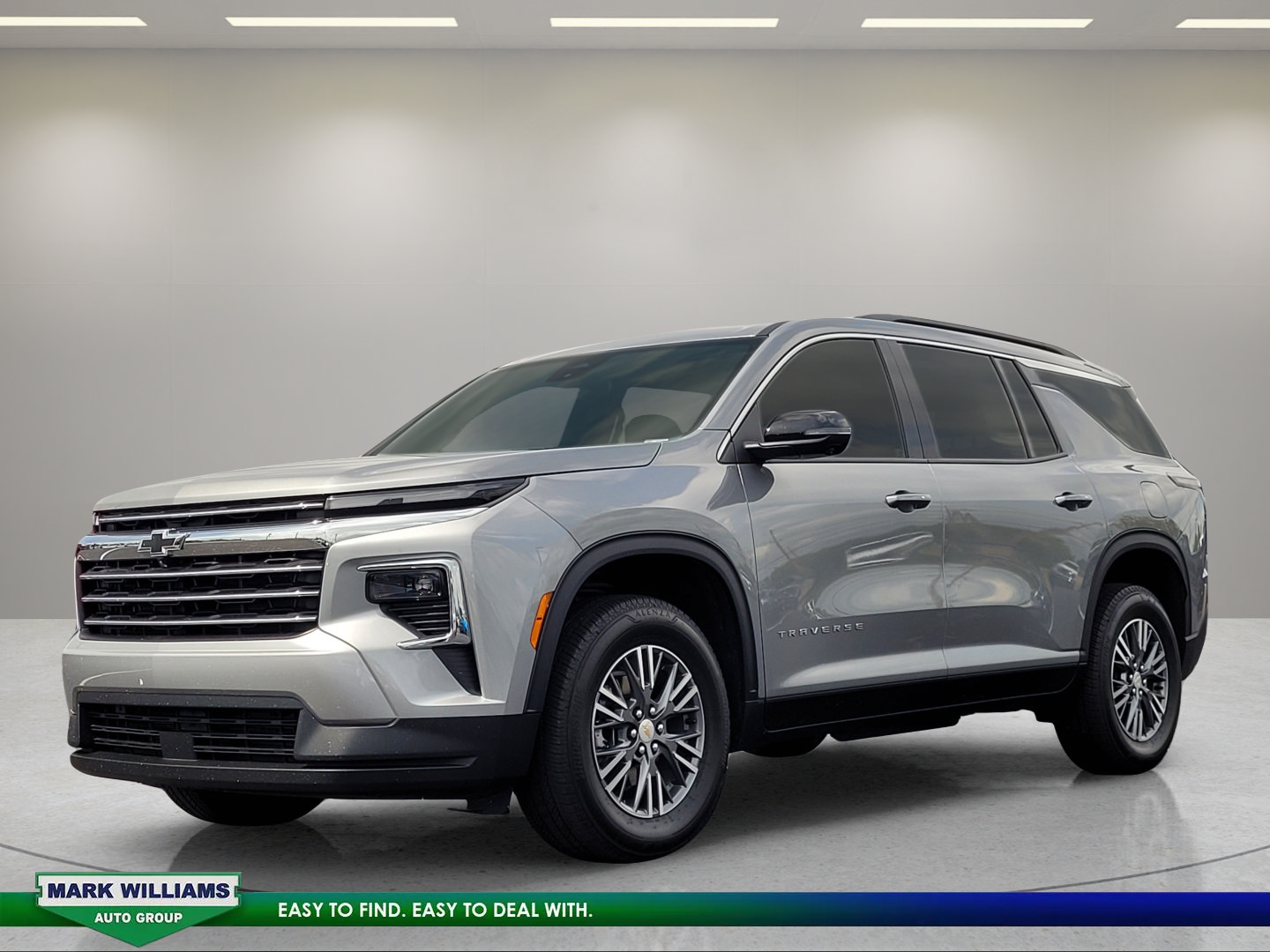 Used 2025 Chevrolet Traverse LT w/ Driver Confidence Package FWD image 8