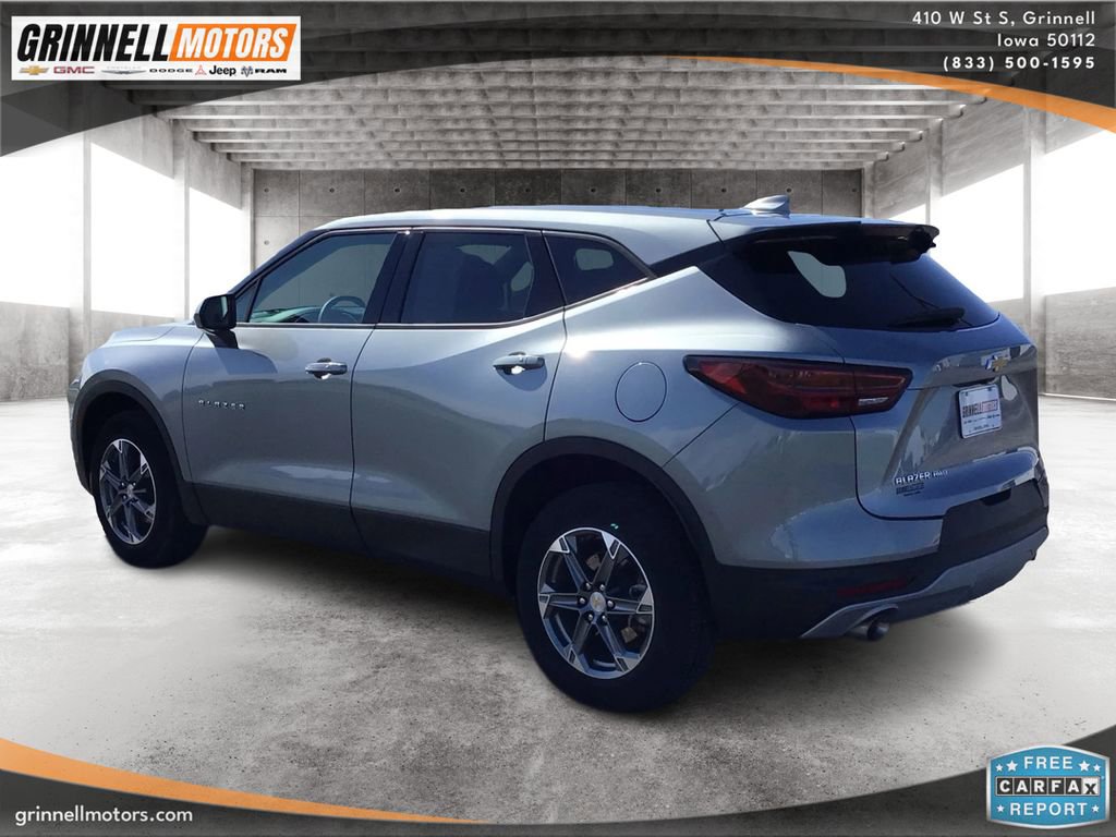 Used 2025 Chevrolet Blazer LT image 7