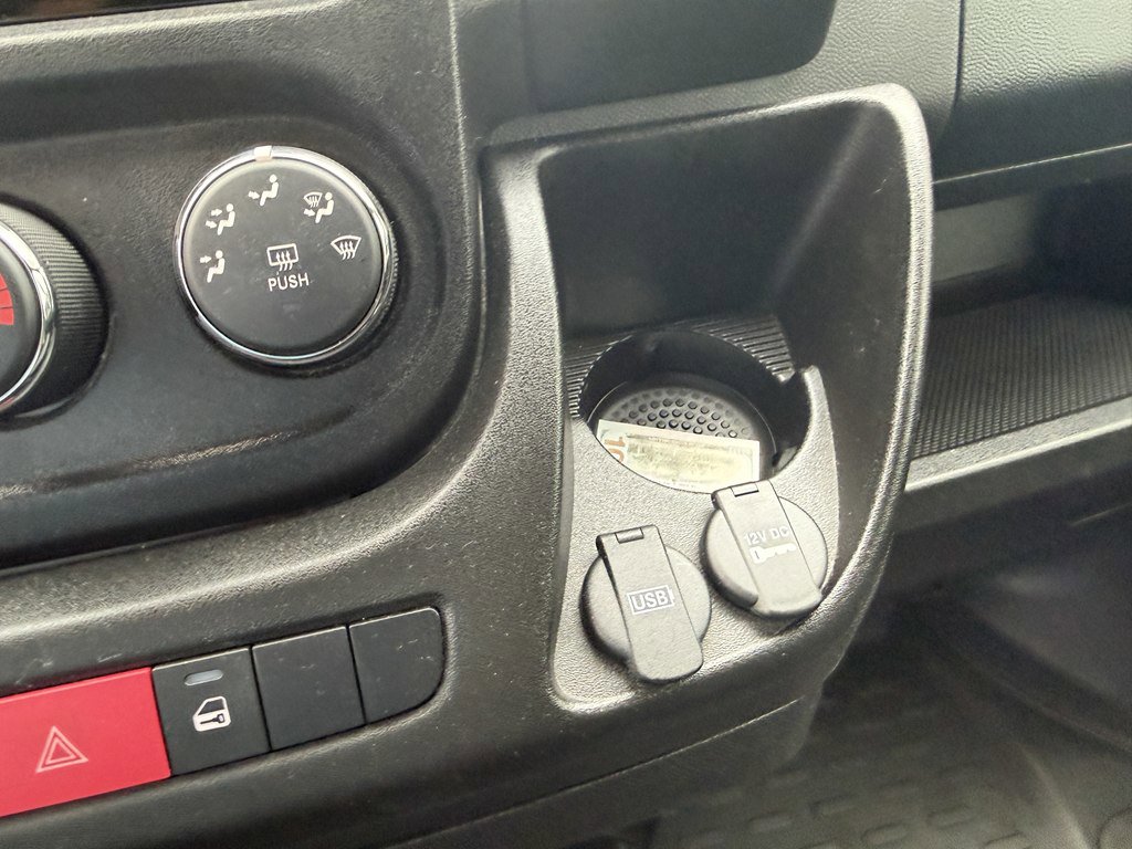 Used 2021 RAM ProMaster 2500 w/ Premium Appearance Group FWD image 24