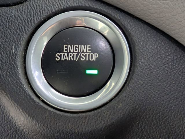 Used 2020 Chevrolet Equinox LS image 23