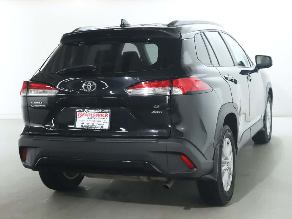 Certified 2024 Toyota Corolla Cross LE w/ Moonroof Package AWD/4WD image 45