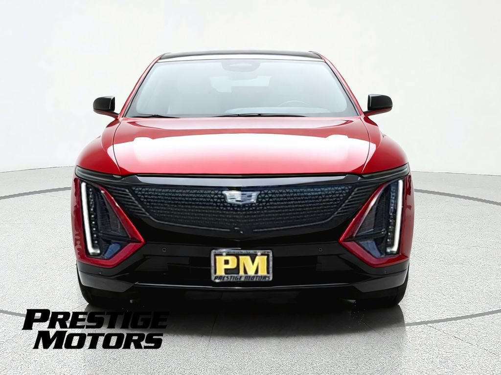 Used 2024 Cadillac Lyriq Sport AWD/4WD image 2