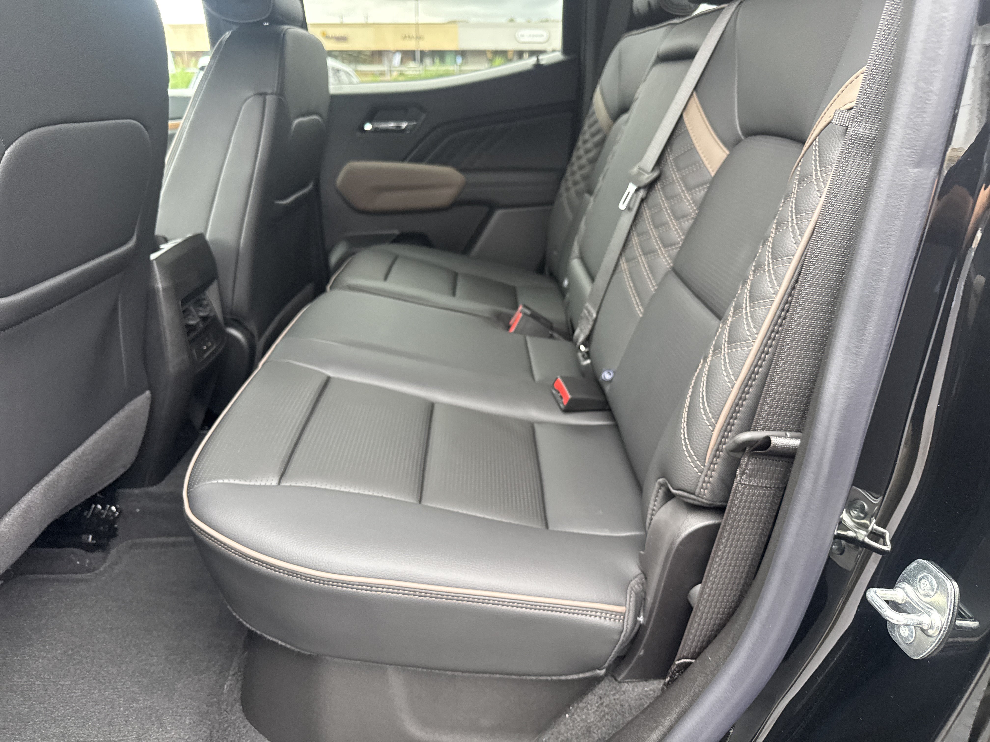 New 2026 GMC Canyon Denali AWD/4WD image 13