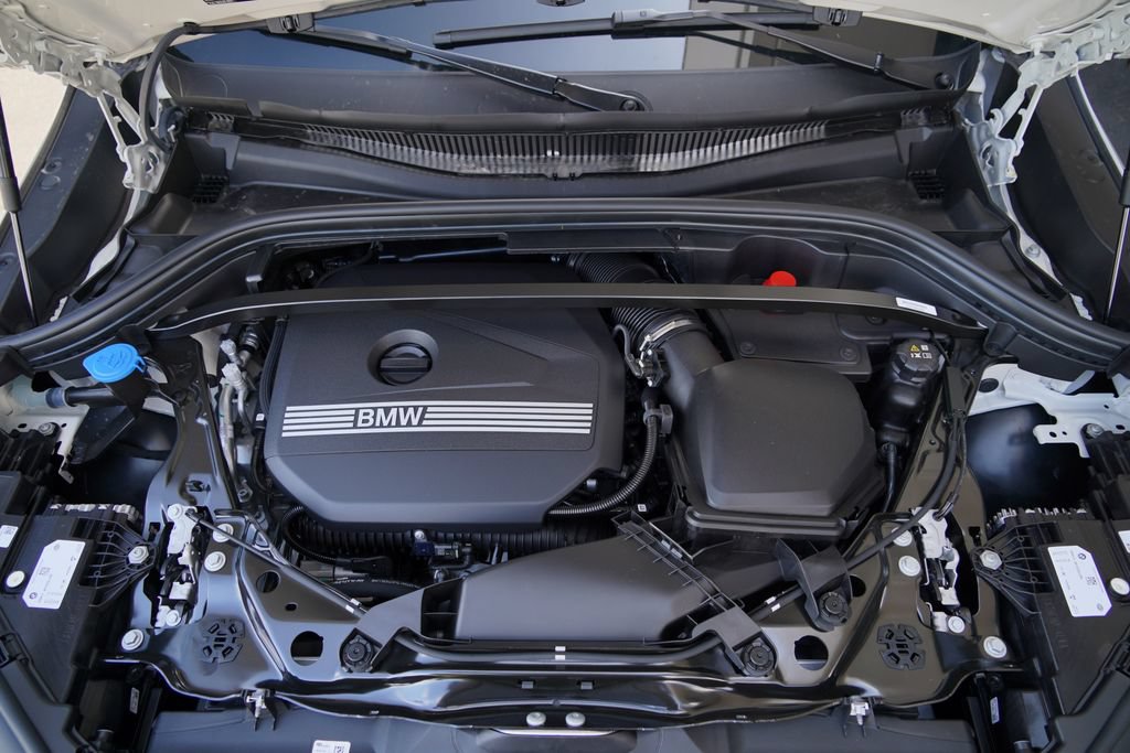 New 2027 BMW X2 xDrive28i AWD/4WD image 35