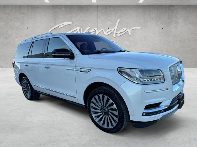 Used 2019 Lincoln Navigator Reserve AWD/4WD image 2