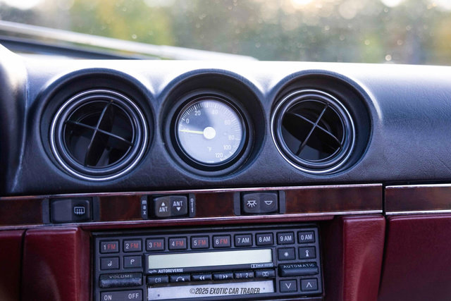 Used 1987 Mercedes-Benz 560 SL image 46
