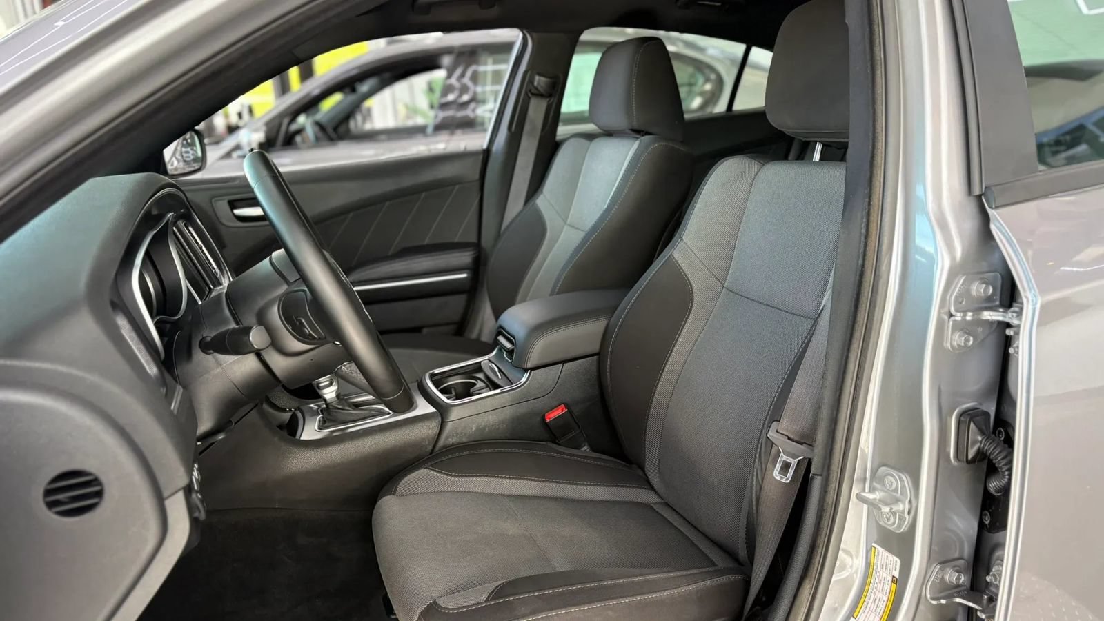 Used 2016 Dodge Charger SXT w/ Navigation & Travel Group RWD image 16